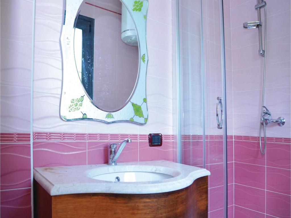 Holiday Home Pishat E Buta 28 Голем Екстериор снимка
