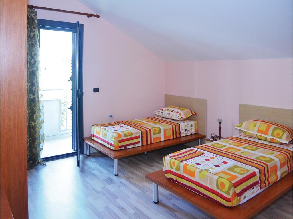 Holiday Home Pishat E Buta 28 Голем Екстериор снимка
